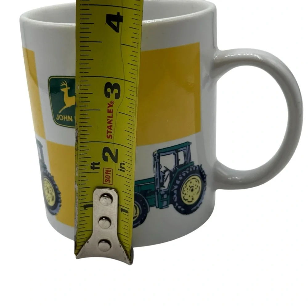 JOHN DEERE “NOTHING RUNS LIKE A DEERE” TRACTOR MUG BY GIBSON